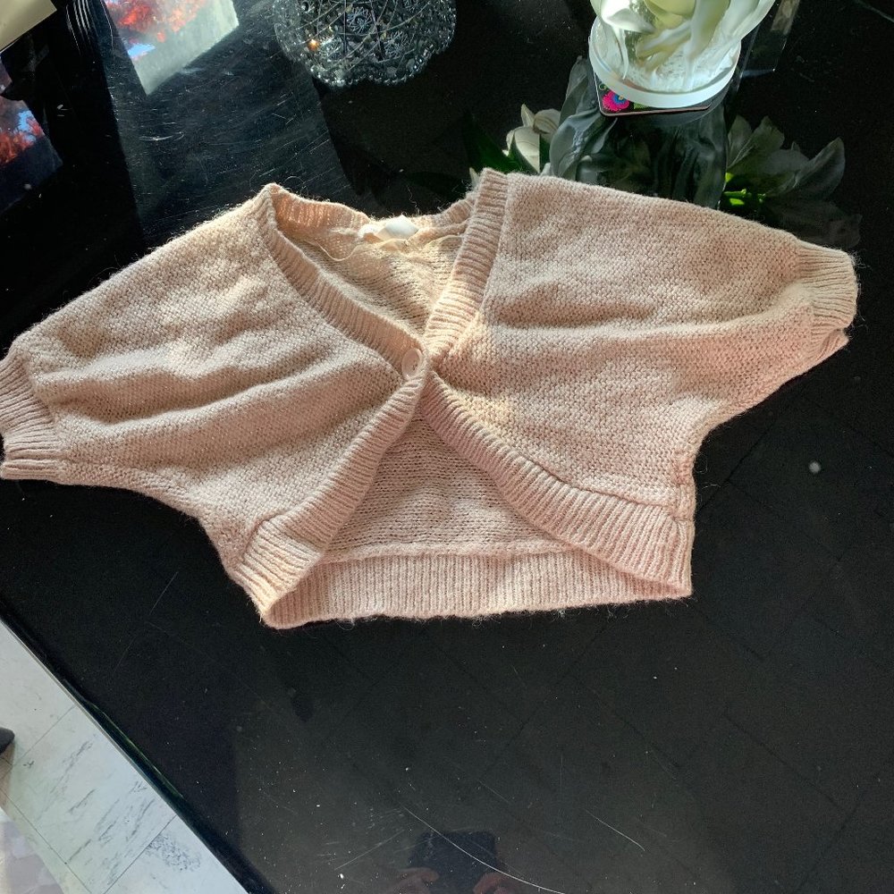 H&M  cropped sweater